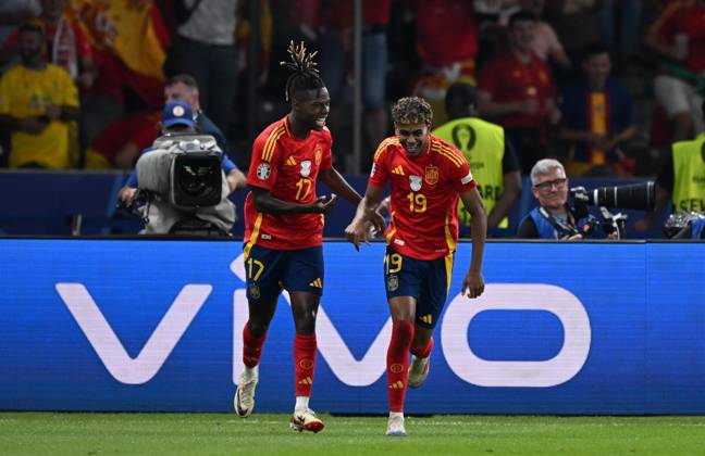 Spain v England: Final - UEFA EURO 2024 BERLIN, GERMANY - JULY 14: Nico Williams (17) of Spain celebrates after scoring a goal with his teammate Lamine Yamal (19) during the UEFA EURO 2024 final match between Spain and England at Olympiastadion in Berlin, Germany on July 14, 2024. Germany World. Editorial use only. Please get in touch for any other usage. Copyright: x2025xAnadoluxHeshamxElsherifx