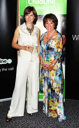 Fiona Bruce and Esther Rantzen The NSPCC Childline Dinner, held at the Savoy Hotel London, England - 21.10.10, London, United Kingdom WENN 3059994.jpg