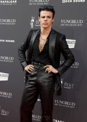 YUNGBLUD. Are You Ready, Boy? Premiere at the Vue in Leicester Square, London on 12 08 2025 YUNGBLUD aka Dominic Richard Harrison attending the YUNGBLUD. Are You Ready, Boy? Premiere at the Vue in Leicester Square, London, United Kingdom, Credit:Cat Morley Avalon United Kingdom, London, Leicester Square  Copyright: xCatxMorleyx xAvalonx 1029187388