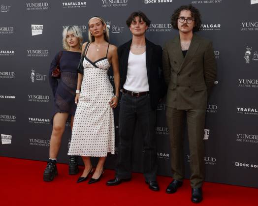 YUNGBLUD. Are You Ready, Boy? Premiere at the Vue in Leicester Square, London on 12 08 2025 Nieve Ella attending the YUNGBLUD. Are You Ready, Boy? Premiere at the Vue in Leicester Square, London, United Kingdom, Credit:Cat Morley Avalon United Kingdom, London, Leicester Square  Copyright: xCatxMorleyx xAvalonx 1029194910