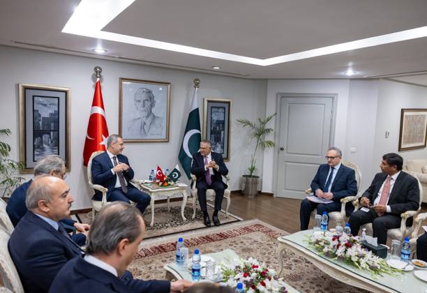 Turkish Foreign Minister Hakan Fidan in Pakistan ISLAMABAD, PAKISTAN - MAY 20: Turkish Foreign Minister Hakan Fidan (4th R) meets with Pakistan s Deputy Prime Minister and Foreign Minister Muhammad Ishaq Dar (3rd R) during his two-day official visit to Islamabad, Pakistan on May 20, 2024. Pakistan World. Editorial use only. Please get in touch for any other usage.  Copyright: x2025xAnadoluxMuratxGökx