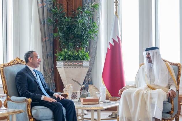 The Emir of the State of Qatar, Tamim bin Hamad Al Thani, receives the Egyptian Ambassador, Amr Kamal El-Din El-Sherbiny The Emir of the State of Qatar, Tamim bin Hamad Al Thani, receives the Egyptian Ambassador, Amr Kamal El-Din El-Sherbiny, in Doha, Qatar, on August 21, 2025. Photo by Emiri Diwan Office apaimages Doha Doha Qatar 210825_Qatar_QNA_1_00(1) Copyright: xapaimagesxQatarxNewsxAgencyx xapaimagesx