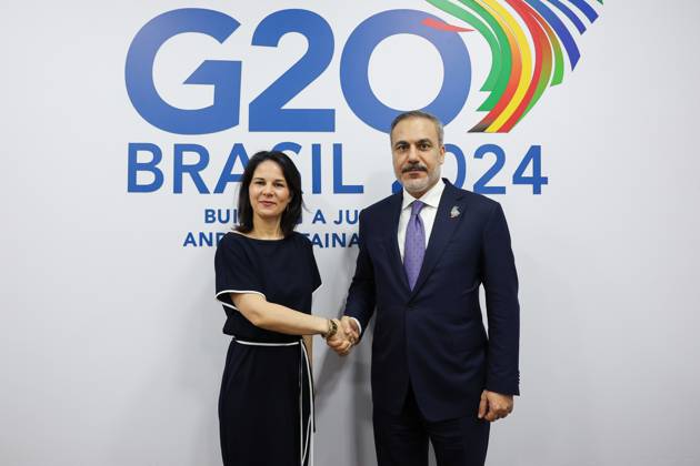 Turkish Foreign Minister Hakan Fidan in Brazil RIO DE JANEIRO, BRAZIL - FEBURARY 21: Turkish Foreign Minister Hakan Fidan (R) meets with German Foreign Minister Annalena Baerbock (L) during the G20 Foreign Ministers Meeting in Rio de Janeiro, Brazil on February 21, 2024. Rio de Janeiro Brazil. Editorial use only. Please get in touch for any other usage.  Copyright: x2025xAnadoluxArdaxKücükkayax