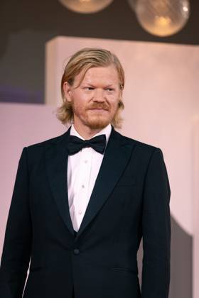 Bugonia Red Carpet - The 82nd Venice International Film Festival Jesse Plemons attends the Bugonia red carpet during the 82nd Venice International Film Festival on August 28, 2025 in Venice, Italy. Copyright: xKazukoxWakayamax