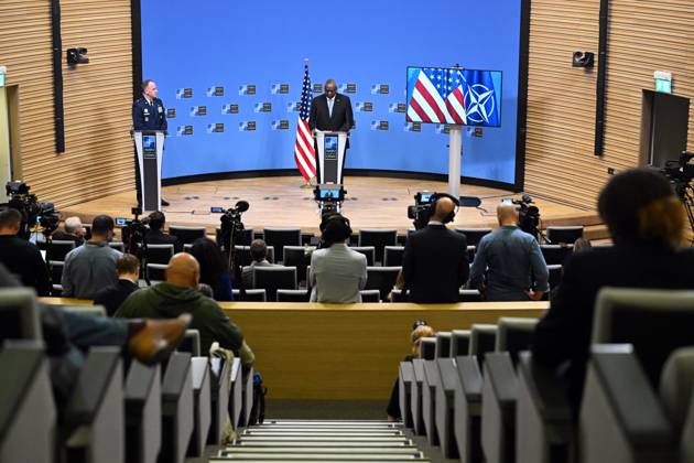 US Secretary of Defense Lloyd Austin BRUSSELS, BELGIUM - OCTOBER 12: US Secretary of Defense Lloyd Austin speaks during the press conference after the NATO Defense Ministers Meeting in Brussels, Belgium on October 12, 2023. Brussels Hoofdstedelijk Gewest Belçika. Editorial use only. Please get in touch for any other usage. Copyright: x2025xAnadoluxDursunxAydemirx