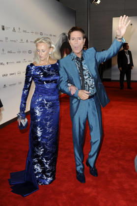 DEUTSCHER NACHHALTIGKEITSPREIS IN DUESSELDORF Marietta Parfitt and Sir Cliff Richard at Deutscher Nachhaltigkeitspreis award at Maritim Hotel , Duesseldorf, Germany WENN 3594768
