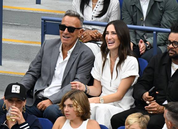 FLUSHING NY- SEPTEMBER 07: Bruce Springsteen and Jessica Springsteen are seen watching Carlos Alcaraz of Spain Vs Jannik Sinner of Italy during the Men s Finals during the finals at the US Open On Arthur Ashe Stadium at the USTA Billie Jean King National Tennis Center on September 7, 2025 in Flushing Queens. Copyright: xmpi04x