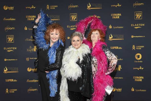 abb Regina Thoss, Dagmar Frederic and Dagmar Gelbke as guests on the red carpet at the Golden Hen 2025 awards ceremony at Messe Leipzig on 12 09 2025