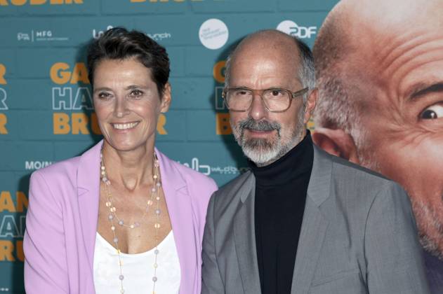 Christoph Maria Herbst with his wife Gisi Herbst at the premiere of the movie Ganzer halber Bruder at Cinedom Cologne, 15 09 2025 Foto:xR.xSchmiegeltx xFuturexImagex bruder_5996