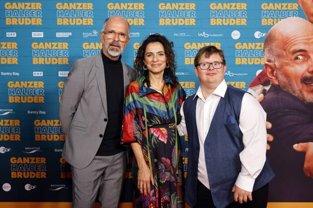 Actors Christoph Maria Herbst, Sesede Terziyan and Nico Randel at the premiere of the feature film Ganzer Halber Bruder at Cinedom Cologne Cologne, 15 09 2025 NRW Germany Copyright: xChristophxHardtx