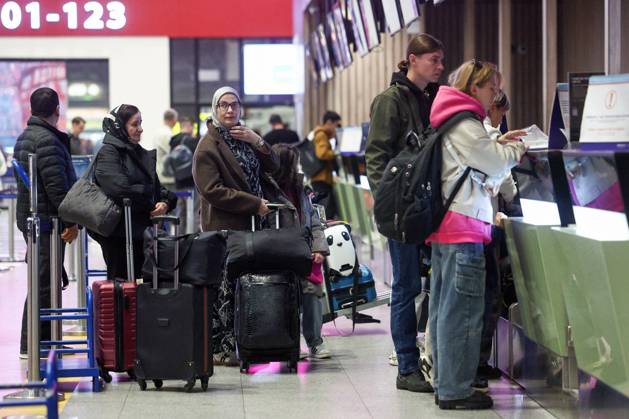 RUSSIA, MOSCOW REGION - SEPTEMBER 17, 2025: Travelers queue to check in for an Aeroflot flight to Krasnodar at Sheremetyevo International Airport. On 11 September 2025, Krasnodar International Airport resumed operations, with the first civil flight since 2022 expected to land there on September 17. Sofya Sandurskaya TASS  84063875