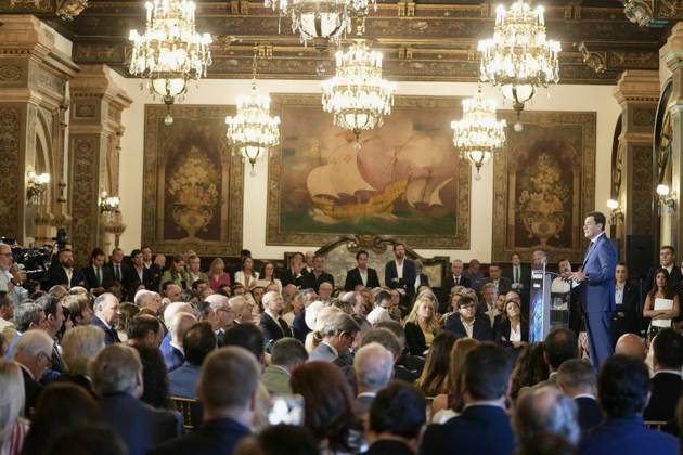 RECORD DATE NOT STATED The president of the Junta de Andalucia, Juanma Moreno, during his speech at the VII Foro Andalucia Investors Day of El Confidencial On September 23, 2025, in Seville Andalucia, Spain The Andalusian Budget for the year 2026 will include a new package of tax rebates from which thousands of Andalusian citizens can benefit, such as a 30 percent deduction on veterinary expenses, with a limit of up to 100 euros, during the first year for families acquiring a pet. The estimated impact of this measure amounts to 12 million a year, which will be translated, in practice, in more saving capacity for all those Andalusians who share their life with a pet This has been announced by the president of the Junta de Andalucia, Juanma Moreno, during his spee  6975256