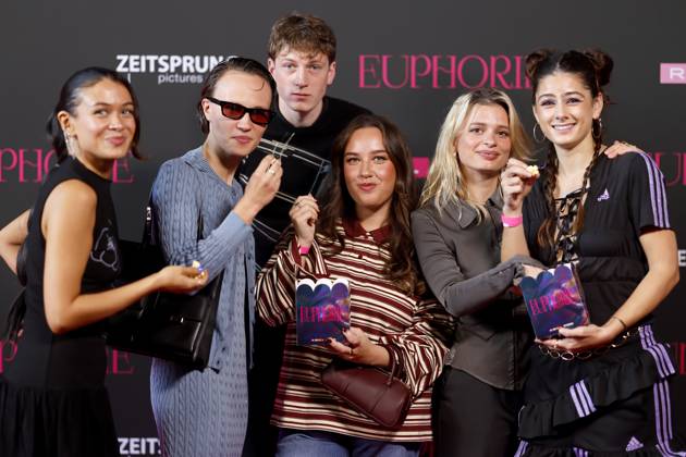 Actress Vanessa Velemir Diaz role Chiara , actress Luna Jordan role Sophia von Greve , actor Kosmas Schmidt role Basti , actress Dilara Aylin Ziem role Leyla , actress Renee Gerschke role Lilly and actress Derya Akyol role Mila at the screening of the new RTL series Euphorie at Cinenova Cologne, 27 09 2025 NRW Germany Copyright: xChristophxHardtx