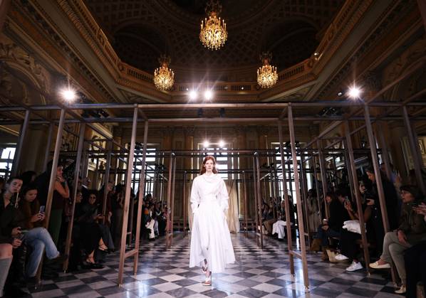 (251002) -- PARIS, Oct. 2, 2025 -- A model presents a creation from the ready-to-wear Spring Summer 2026 collections by ICICLE during the Paris Fashion Week in Paris, France, on Oct. 1, 2025. ) FRANCE-PARIS-FASHION WEEK-ICICLE GaoxJing