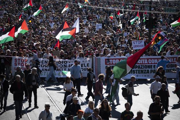 Photo IPP Diego Nangano Cappello Rome 04 10 2025 National Pro Palestine demonstration in the photo demonstrators marching in support of Palestine Italy Photo Press World Copyright