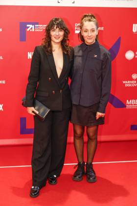 First Steps Awards ceremony in Berlin Berlin, 06 10 2025 Seyneb Saleh and Marie Bloching at the First Steps Awards ceremony at the Theater des Westens in Berlin Berlin Copyright: xMatthiasxGränzdörferx