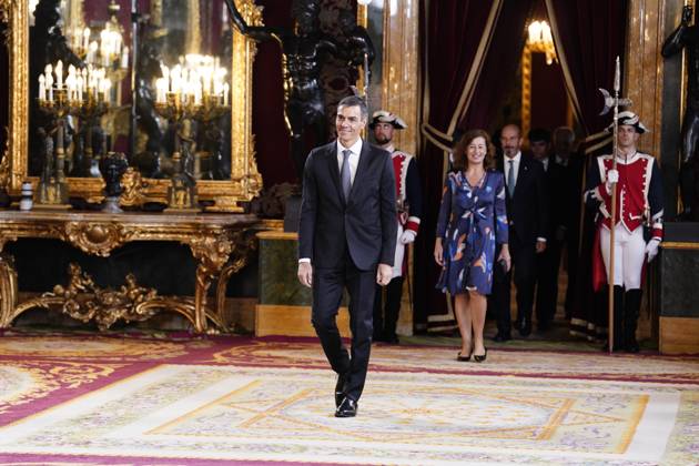 The King and Queen, the Princess of Asturias and the Infanta Sofia preside over a reception at the Royal Palace for the National Holiday The President of the Government and Secretary General of the PSOE, Pedro Sanchez, and the President of the Congress, Francina Armengol, during the reception on the occasion of the National Holiday, at the Royal Palace, on October 12, 2025, in Madrid Spain The event is presided over by the King and Queen, the Princess of Asturias and the Infanta Sofia after the solemn act of homage to the National Flag and the military parade that has been held in the Plaza de Cánovas del Castillo The commemoration of the National Day aims to solemnly remember moments of the collective history that are part of the common h  Copyright: xA.xPÃ rezxMecax 7022232