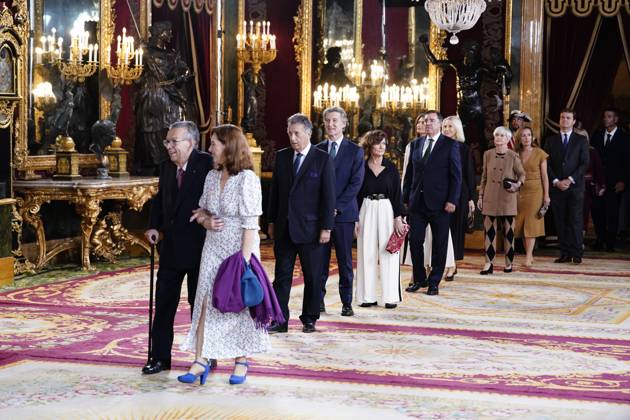 The King and Queen, the Princess of Asturias and the Infanta Sofia preside over a reception at the Royal Palace for the National Day of the National Holiday King Felipe and Queen Letizia, Princess Leonor and Infanta Sofia during the reception on the occasion of the National Holiday, at the Royal Palace, on October 12, 2025, in Madrid Spain The event is presided over by the King and Queen, the Princess of Asturias and the Infanta Sofia after the solemn act of homage to the National Flag and the military parade that has been held in the Plaza de Cánovas del Castillo The commemoration of the National Day aims to solemnly recall moments of collective history that are part of the common historical, cultural and social heritage, assumed as such  Copyright: xA.xPÃ rezxMecax 7023047