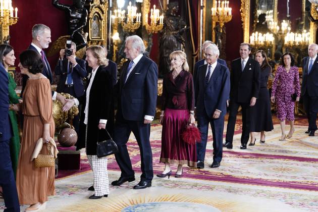 The King and Queen, the Princess of Asturias and the Infanta Sofia preside over a reception at the Royal Palace for the National Day of the National Holiday King Felipe and Queen Letizia, Princess Leonor and the Infanta during the reception on the occasion of the National Holiday, at the Royal Palace, on October 12, 2025, in Madrid Spain The event is presided over by the King and Queen, the Princess of Asturias and the Infanta Sofia after the solemn act of homage to the National Flag and the military parade held in the Plaza de Canovas del Castillo The purpose of the commemoration of the National Holiday is to solemnly remember moments of collective history that are part of the common historical, cultural and social heritage, assumed as su  Copyright: xA.xPÃ rezxMecax 7023099