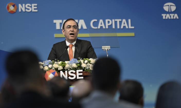 Tata Capital IPO Listing Ceremony In Mumbai Rajiv Sabharwal, Managing Director (MD) and Chief Executive Officer (CEO) of Tata Capital Limited, speaks during the listing ceremony of the company s Initial Public Offering (IPO) at the National Stock Exchange (NSE) in Mumbai, India, on October 13, 2025. Mumbai India  Copyright: xIndranilxAdityax originalFilename: aditya-notitle251013_nptZu.jpg