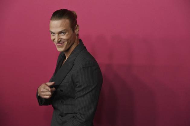 Cast member Matthew Noszka attends the world premiere of the Hulu original TV Series All s Fair at the DGA Theater in Los Angeles on Thursday, October 16, 2025. Storyline: Follows a successful divorce lawyer and the owner of an all-female law firm in Los Angeles.  LAP2025101656 JIMxRUYMEN