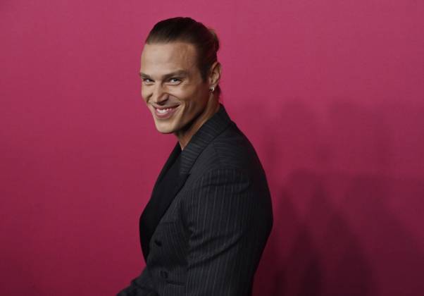 Cast member Matthew Noszka attends the world premiere of the Hulu original TV Series All s Fair at the DGA Theater in Los Angeles on Thursday, October 16, 2025. Storyline: Follows a successful divorce lawyer and the owner of an all-female law firm in Los Angeles.  LAP2025101658 JIMxRUYMEN