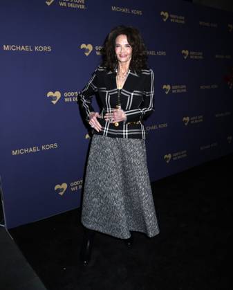 October 20, 2025, New York, Ny, United States: Lynda Carter attends God s Love We Deliver 2025 Golden Heart Awards Celebration. Held at Cathedral Church of St. John the Divine in New York. Zuma Press October 20, 2025. New York United States - ZUMAp281 20251020_zea_p281_161 Copyright: xPhotoxImagexPressx