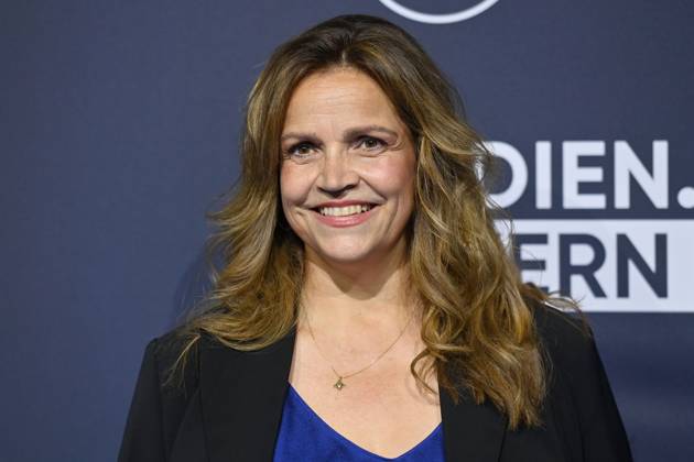 Rebecca Immanuel Schauspelerin single image,cropped single motif,portrait,portrait red carpet,Blue Panther TV and Streaming Award 2025 on 22 10 2025 at BMW Welt Munich