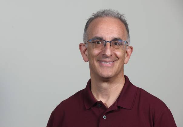 October 28, 2025, St. Petersburg, Florida, USA: Tampa Bay Times reporter Jeffrey S. Solochek at the Poynter Institute on Tuesday, Oct. 28, 2025 in St. Petersburg. Solochek is part of the Times Education Hub team. St. Petersburg USA - ZUMAs70_ 20251028_zan_s70_067 Copyright: xDirkxShaddx