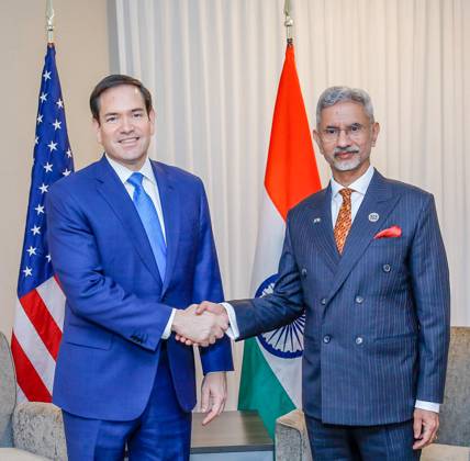 RECORD DATE NOT STATED EAM S. Jaishankar meets US Secretary of State Marco Rubio Niagara Region, Nov 12 (ANI): External Affairs Minister S. Jaishankar meets US Secretary of State Marco Rubio at the G7 Foreign Ministers meet, on Wednesday. (@DrSJaishankar ANI Photo) Niagara Region Canada Copyright: xANIx ANI_20251112282