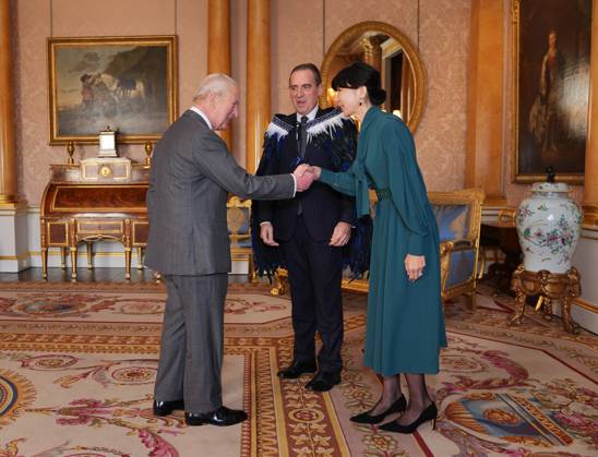 Audience at Buckingham Palace King Charles III during an audience with Hamish Cooper, High Commissioner for New Zealand, and his partner Misako Kitaoka, at Buckingham Palace, London. Picture date: Friday November 21, 2025., Credit:Avalon.red Avalon UK, London Copyright: xAvalon.redx xAvalonx 1053729611