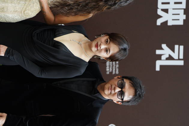 SANYA, CHINA - DECEMBER 08: Actor Deng Chao and actress Susan Sun Li attend the China premiere of film Avatar: Fire and Ash on December 8, 2025 in Sanya, Hainan Province of China.  Copyright: xVCGx 111608409199