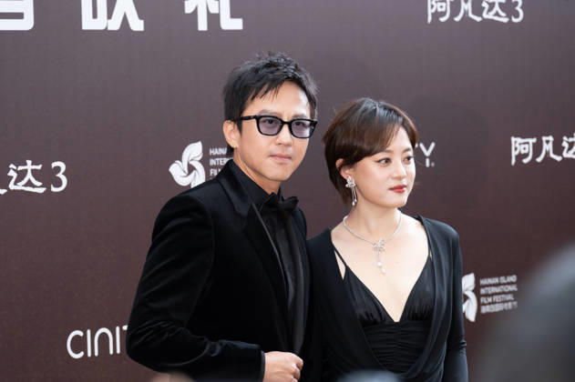 SANYA, CHINA - DECEMBER 08: Actor Deng Chao and actress Susan Sun Li attend the China premiere of film Avatar: Fire and Ash on December 8, 2025 in Sanya, Hainan Province of China.  Copyright: xVCGx 111608504218