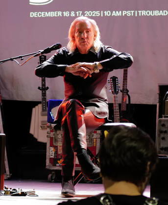 Joe Walsh Julien™s auction preview Joe Walsh Julien™s auction preview at Troubadour on December 08, 2025 in West Hollywood, CA. West Hollywood Troubadour California USA Copyright: xLISAxOConnor AFF-USA.comx