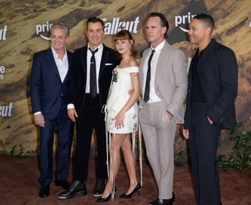 Fallout Premiere - Los Angeles, USA LOS ANGELES, USA. December 08, 2025: Kyle MacLachlan, Justin Theroux, Ella Purnell, Walton Goggins & Aaron Moten at the season 2 premiere of Fallout at the Academy Museum. Los Angeles CA USA  Copyright: xPaulxSmith Featureflashx