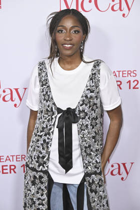 Ayo Edebiri at the world premiere of the movie Ella McCay at the El Capitan Theatre Los Angeles, 09 12 2025 Foto:xD.xStarbuckx xFuturexImagex ella_5317