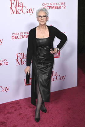 Jamie Lee Curtis at the world premiere of the movie Ella McCay at the El Capitan Theatre Los Angeles, 09 12 2025 Foto:xD.xStarbuckx xFuturexImagex ella_5330