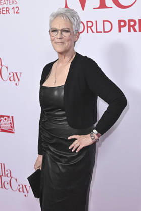 Jamie Lee Curtis at the world premiere of the movie Ella McCay at the El Capitan Theatre Los Angeles, 09 12 2025 Foto:xD.xStarbuckx xFuturexImagex ella_5336