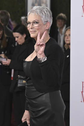 Jamie Lee Curtis at the world premiere of the movie Ella McCay at the El Capitan Theatre Los Angeles, 09 12 2025 Foto:xD.xStarbuckx xFuturexImagex ella_5338