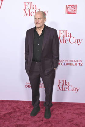 Woody Harrelson at the world premiere of the movie Ella McCay at the El Capitan Theatre Los Angeles, 09 12 2025 Foto:xD.xStarbuckx xFuturexImagex ella_5346