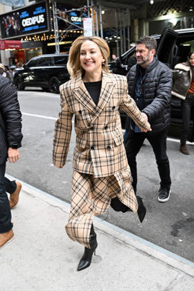 Kate Hudson arriving at the Robin Williams theater for a movie screening, New York Featuring: Kate Hudson Where: New York City, New York, United States When: 10 Dec 2025 Credit: Elder Ordonez INSTARimages EDITORIAL USE ONLY. NOT FOR USE BY NEWSPAPERS BASED IN THE UK. Copyright: xx instar55330111