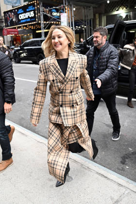 Kate Hudson arriving at the Robin Williams theater for a movie screening, New York Featuring: Kate Hudson Where: New York City, New York, United States When: 10 Dec 2025 Credit: Elder Ordonez INSTARimages EDITORIAL USE ONLY. NOT FOR USE BY NEWSPAPERS BASED IN THE UK. Copyright: xx instar55330112