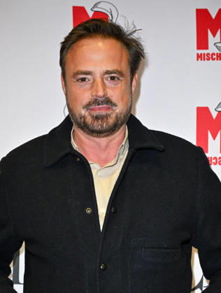 Gala Performance of Mischief s Christmas Carol Goes Wrong, Arrivals, London, UK. 14 December 2025 London, UK, 14 December 2025. Jamie Theakston attends the Gala Performance of Mischief s Christmas Carol Goes Wrong at the Apollo Theatre, London, UK., Credit:Lee Floyd Avalon UK, London, Apollo Theatre Copyright: xLeexFloydx xAvalonx 1059250208