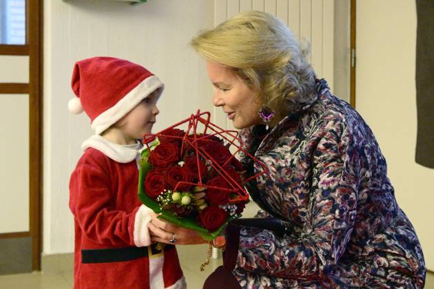 King Philippe And Queen Mathilde Visit Convalescent Home NIEUWPOORT, BELGIUM - DECEMBER 16: King Philippe and Queen Mathilde pictured paying a Christmas visit to the non-profit organisation Samana at the Ter Duinen holiday and convalescent home in Nieuwpoort on December 16, 2025 in NIeuwpoort, Belgium, 16 12 2025 NIeuwpoort Belgium  Copyright: xPhilipxReynaersx