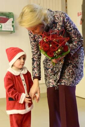 King Philippe And Queen Mathilde Visit Convalescent Home NIEUWPOORT, BELGIUM - DECEMBER 16: King Philippe and Queen Mathilde pictured paying a Christmas visit to the non-profit organisation Samana at the Ter Duinen holiday and convalescent home in Nieuwpoort on December 16, 2025 in NIeuwpoort, Belgium, 16 12 2025 NIeuwpoort Belgium  Copyright: xPhilipxReynaersx