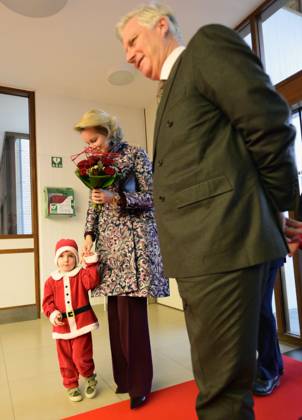 King Philippe And Queen Mathilde Visit Convalescent Home NIEUWPOORT, BELGIUM - DECEMBER 16: King Philippe and Queen Mathilde pictured paying a Christmas visit to the non-profit organisation Samana at the Ter Duinen holiday and convalescent home in Nieuwpoort on December 16, 2025 in NIeuwpoort, Belgium, 16 12 2025 NIeuwpoort Belgium  Copyright: xPhilipxReynaersx