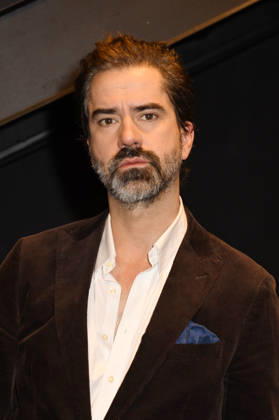 NEW YORK, NY - DECEMBER 16: Hamish Linklater at the Audible Theater™s world premiere preview of The Disappear, a new comedy opening in January 2026 at Sheen Center Frank Shiner Theater on December 16, 2025 in New York City. Copyright: xMediaPunchx