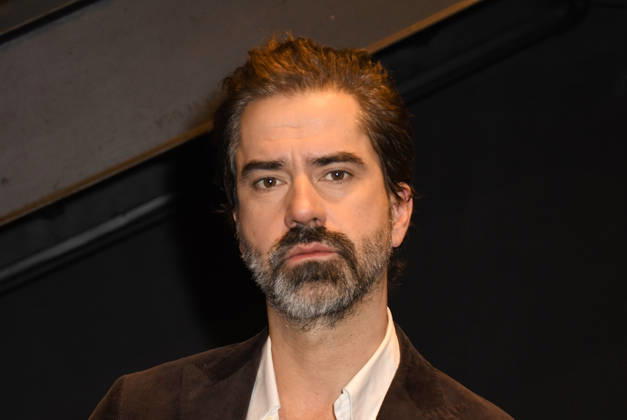 NEW YORK, NY - DECEMBER 16: Hamish Linklater at the Audible Theater™s world premiere preview of The Disappear, a new comedy opening in January 2026 at Sheen Center Frank Shiner Theater on December 16, 2025 in New York City. Copyright: xMediaPunchx