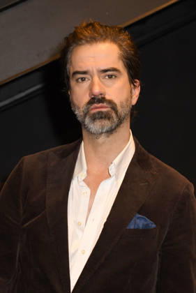 NEW YORK, NY - DECEMBER 16: Hamish Linklater at the Audible Theater™s world premiere preview of The Disappear, a new comedy opening in January 2026 at Sheen Center Frank Shiner Theater on December 16, 2025 in New York City. Copyright: xMediaPunchx