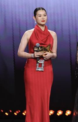 LANGFANG, CHINA - DECEMBER 16: Actress Myolie Wu Hang-yee arrives at the red carpet of the Domestic TV Series Ceremony (China TV Drama Awards) on December 16, 2025 in Langfang, Hebei Province of China.  Copyright: xVCGx 111610223248